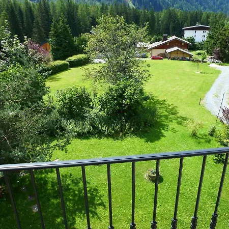 Snug Apartment In Chamonix Mont Blanc With Balcony 아파트