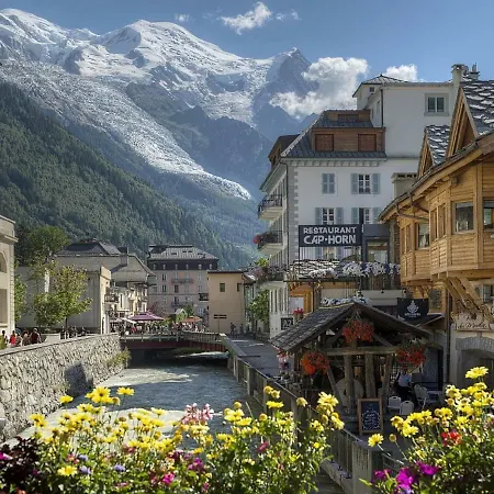 Snug Apartment In Chamonix Mont Blanc With Balcony 아파트